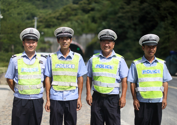 交通警_交通警察电视剧