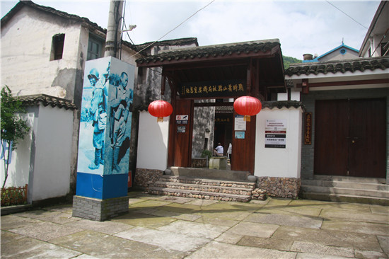 建于民国时期,现为杭州市市级文物保护单位,作为萧山抗战纪念馆对外