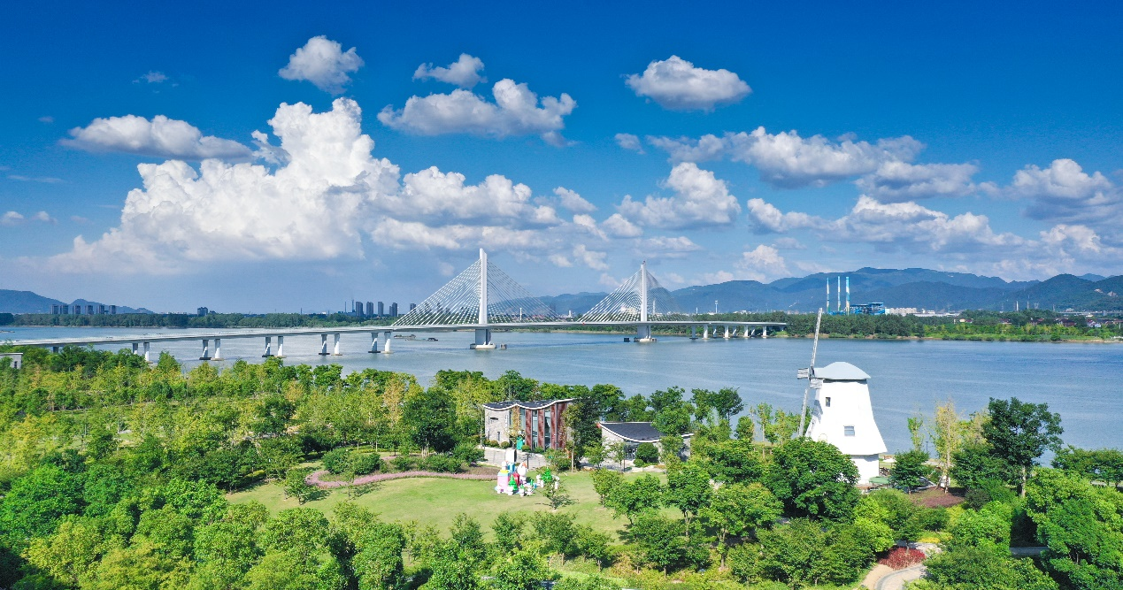 配图1