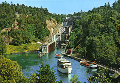 瑞典约塔运河:沿河风景如画